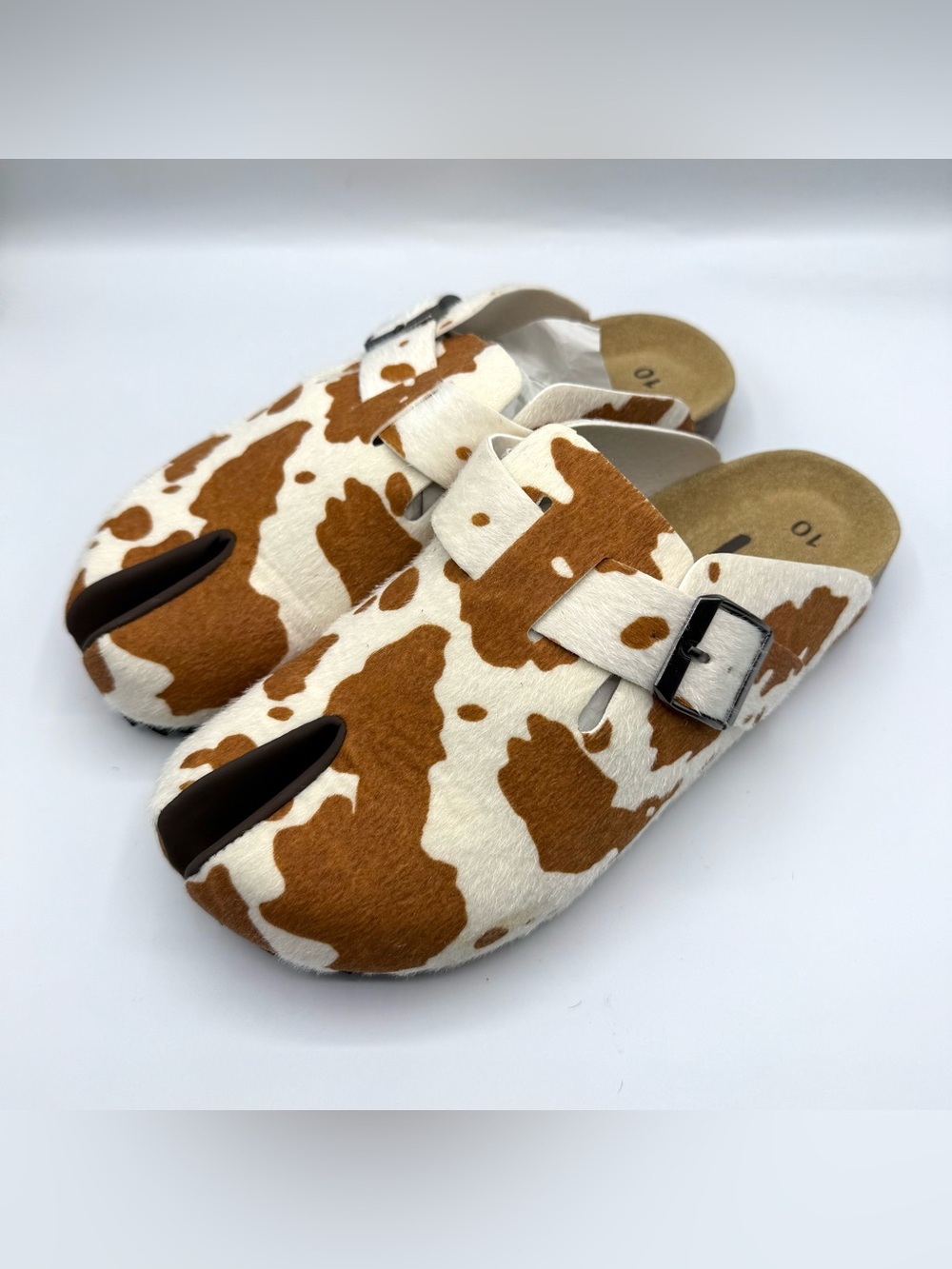 NWOB Worst Case Faux Cowhide Tabi Clogs – 10